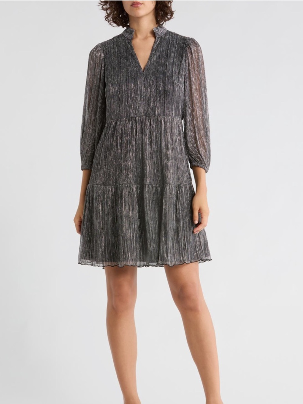 NWT Vince camuto size 0 Metallic Gray Tiered V-Neck Long Sleeve Dress